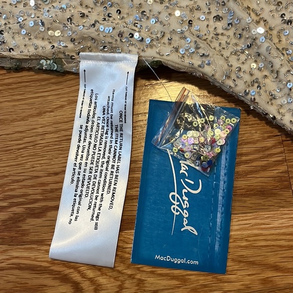 Mac Duggal Floral Embellished Spaghetti Strap Gown Size 12 NWT - Picture 11 of 17